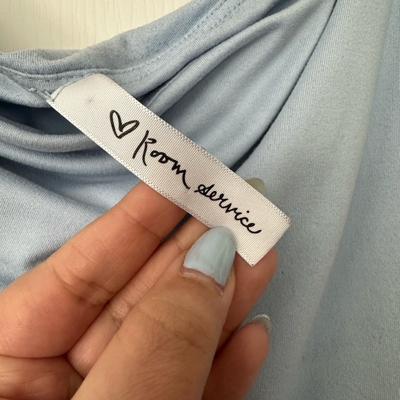 Room Service One Shoulder Crop Top - Picture 3 of 4